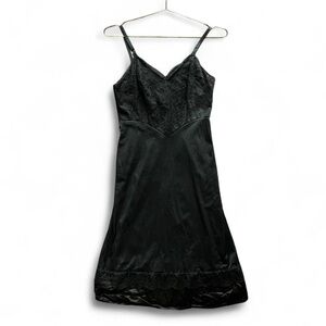 Vintage 1950s–60s Black Lace Slip Dress – Classic Coquette Lingerie Mini